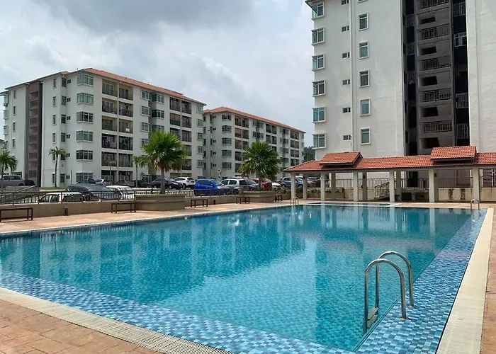 Inap Kayangan @ Puncak Alam With Swimming Pool