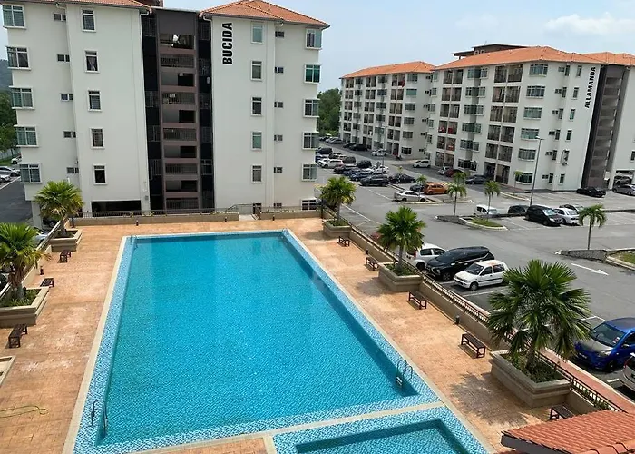 Inap Kayangan @ Puncak Alam With Swimming Pool