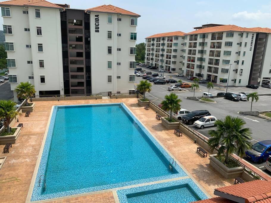 Apartment Inap Kayangan @ Puncak Alam With Swimming Pool Bandar Puncak Alam